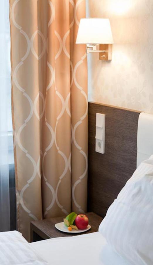 Metropol-Rooms Dusseldorf Exterior photo